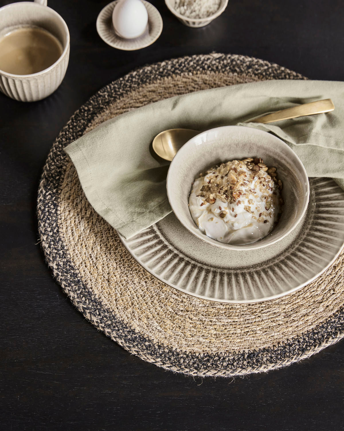PLACEMAT, SPACE, BLACK/NATURE