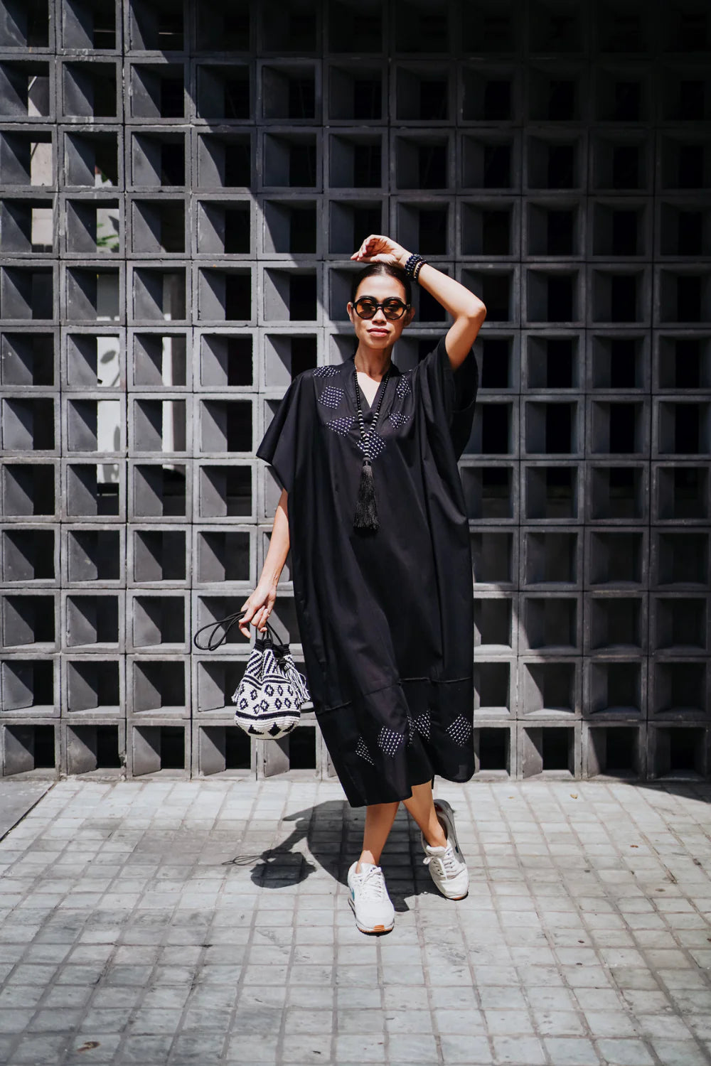 ASRI KAFTAN APPLIQUE|BLACK