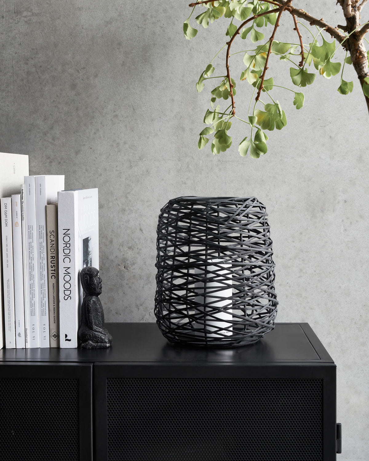 LANTERN UPTO BLACK