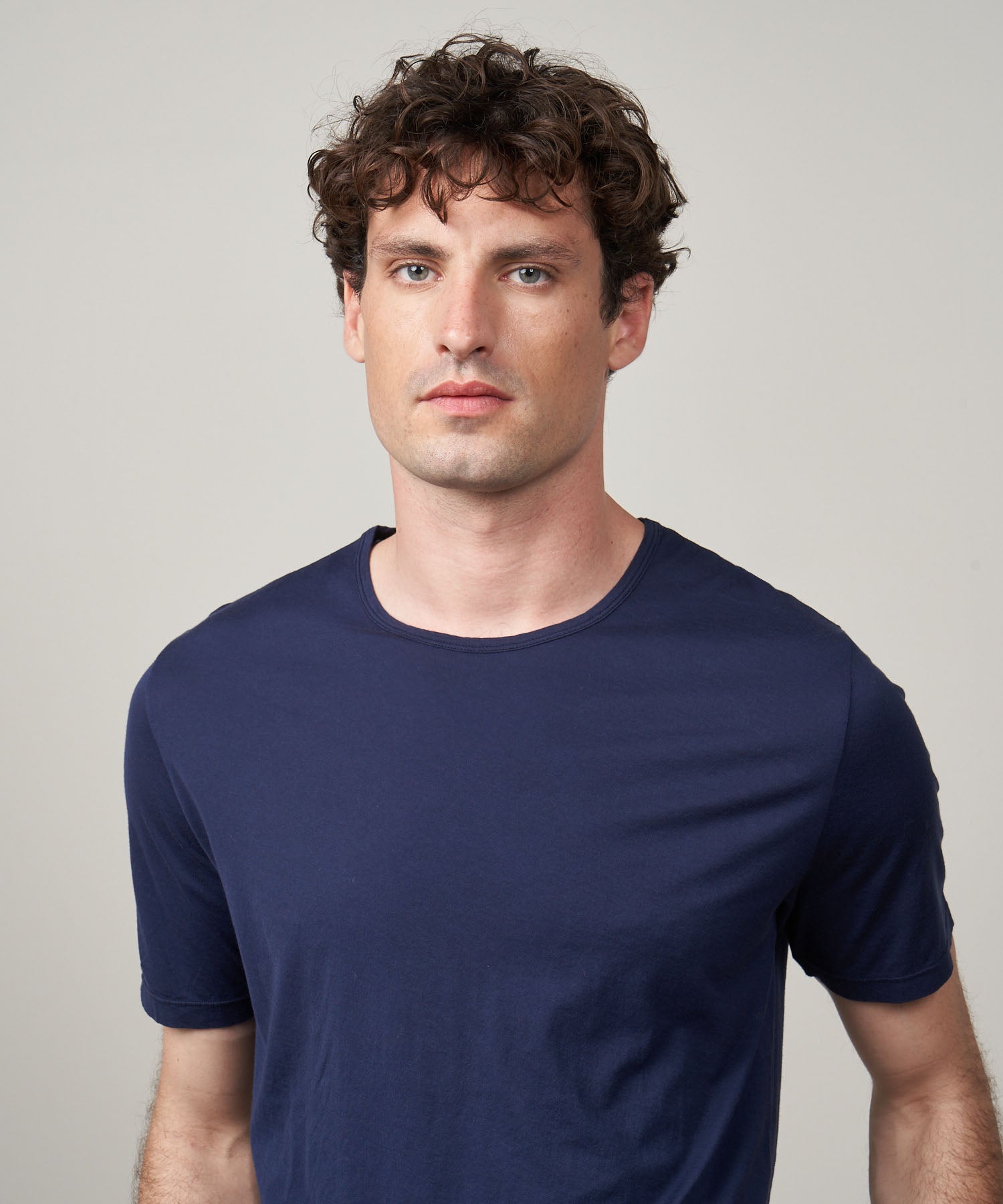 MEN KNITTED T.SHIRT-LIGHT CREW-NAVY