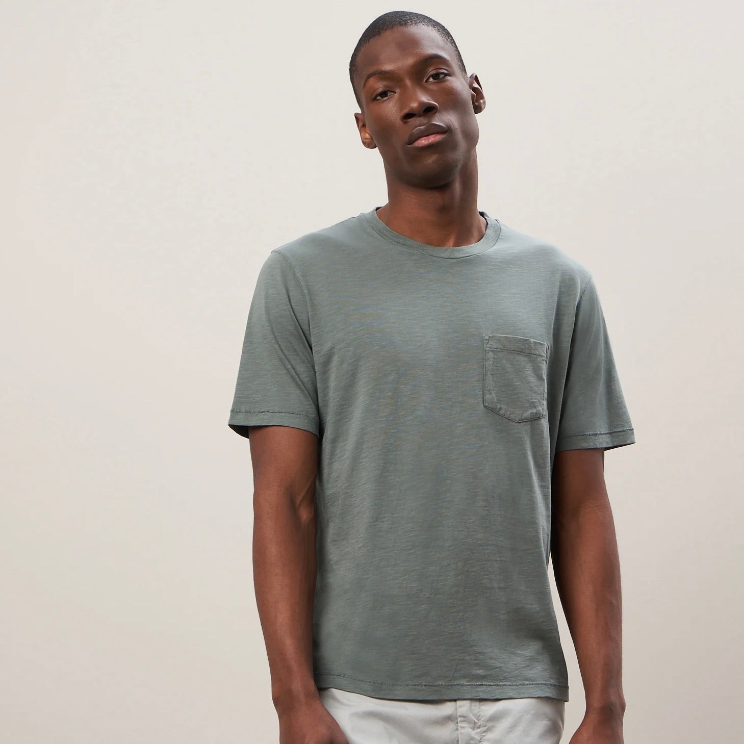 MEN KNITTED T-SHIRT - POCKET CREW - OLIVE