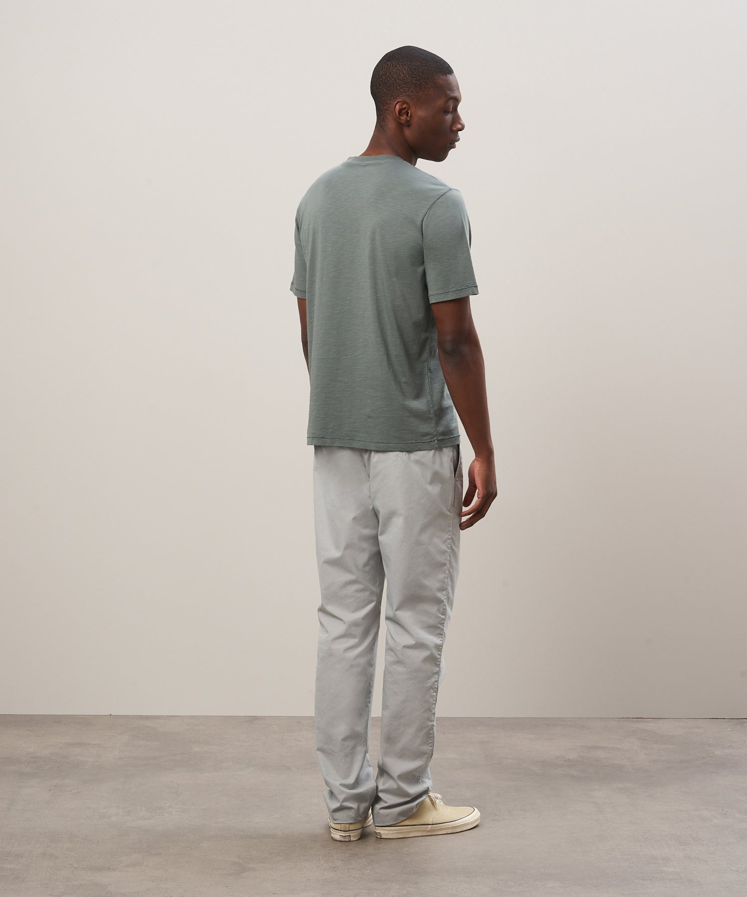 MEN KNITTED T-SHIRT - POCKET CREW - OLIVE