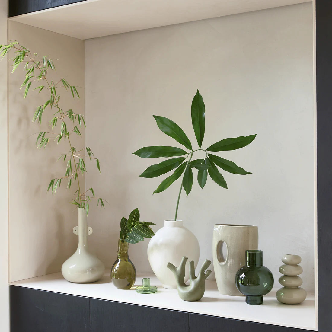 VASE HUSH