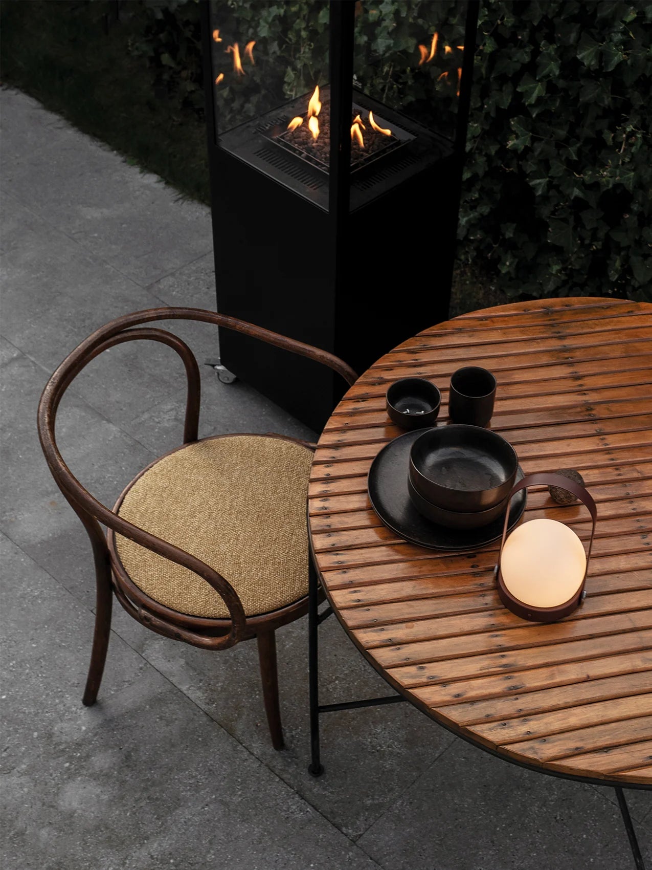 CARRIE PORTABLE TABLE LAMP|BLACK