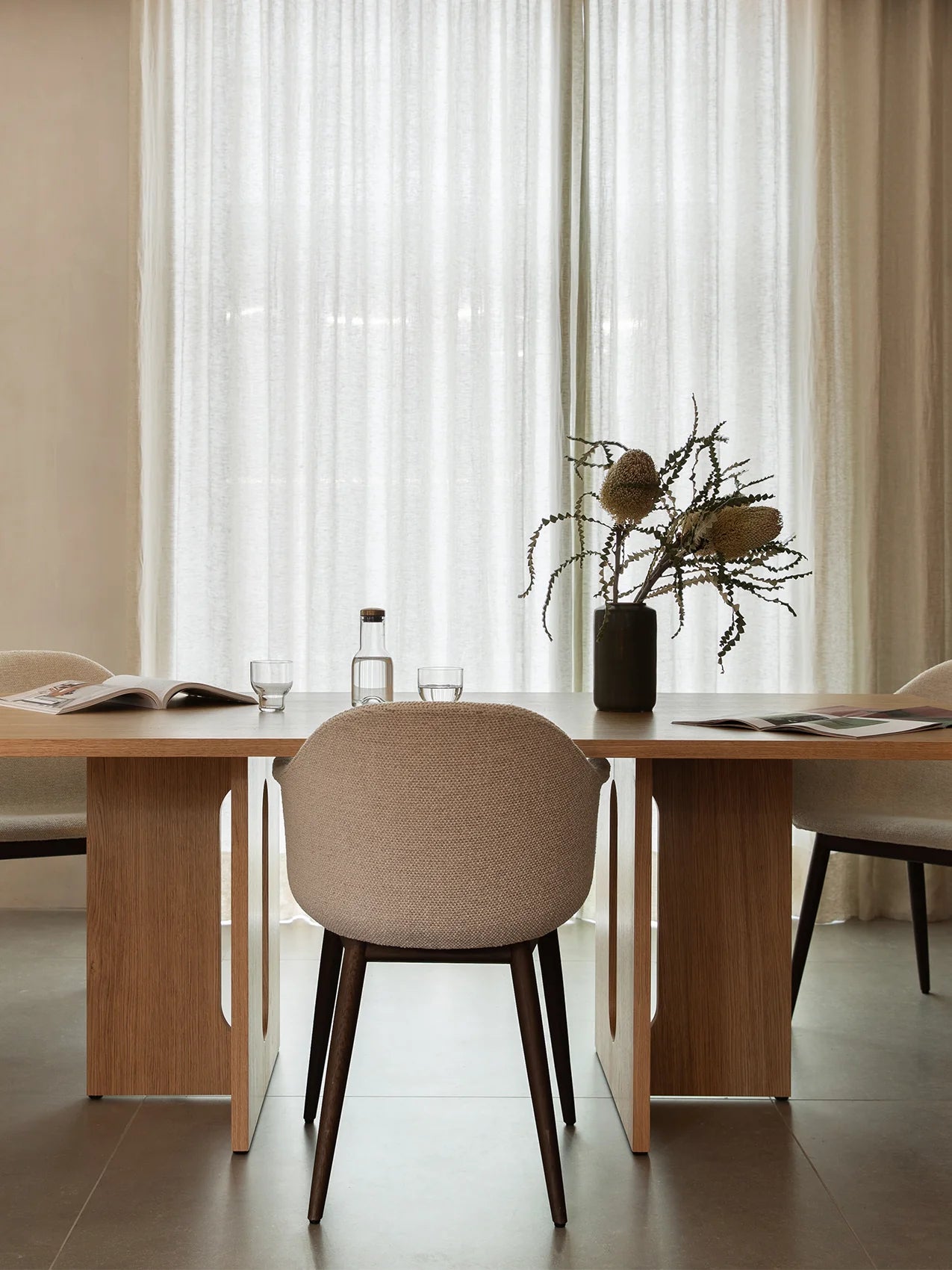 ANDROGYNE DINING TABLE RECTANGULAR | On Order
