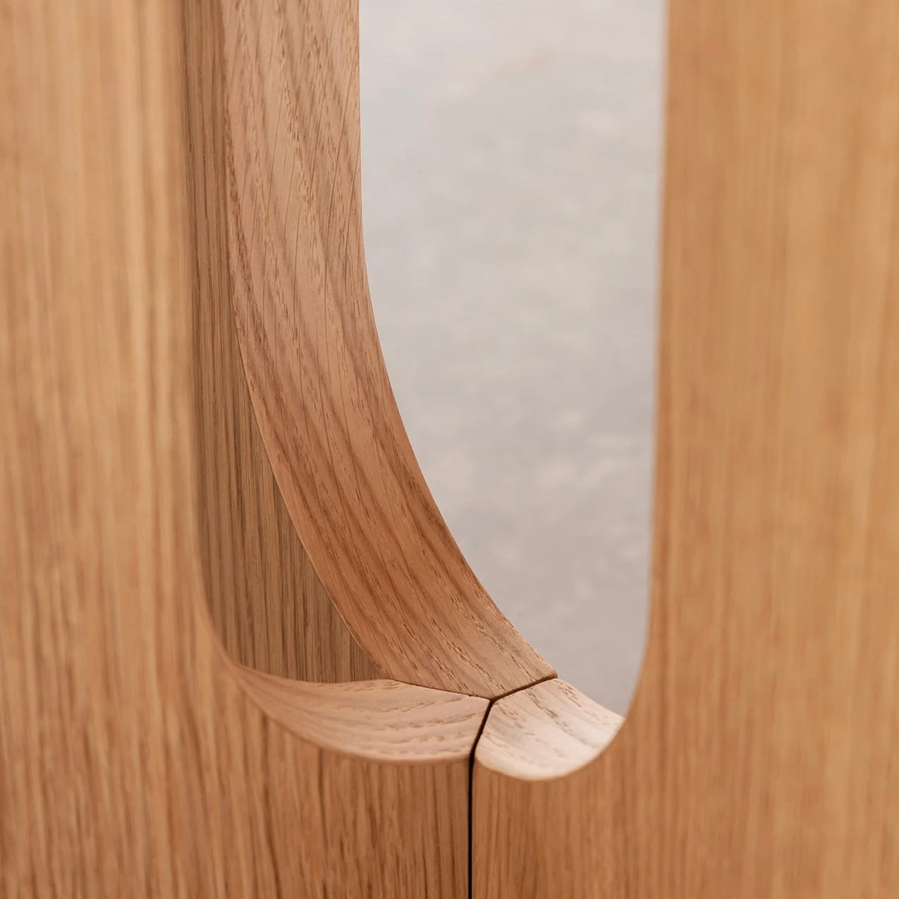 ANDROGYNE DINING TABLE RECTANGULAR | On Order