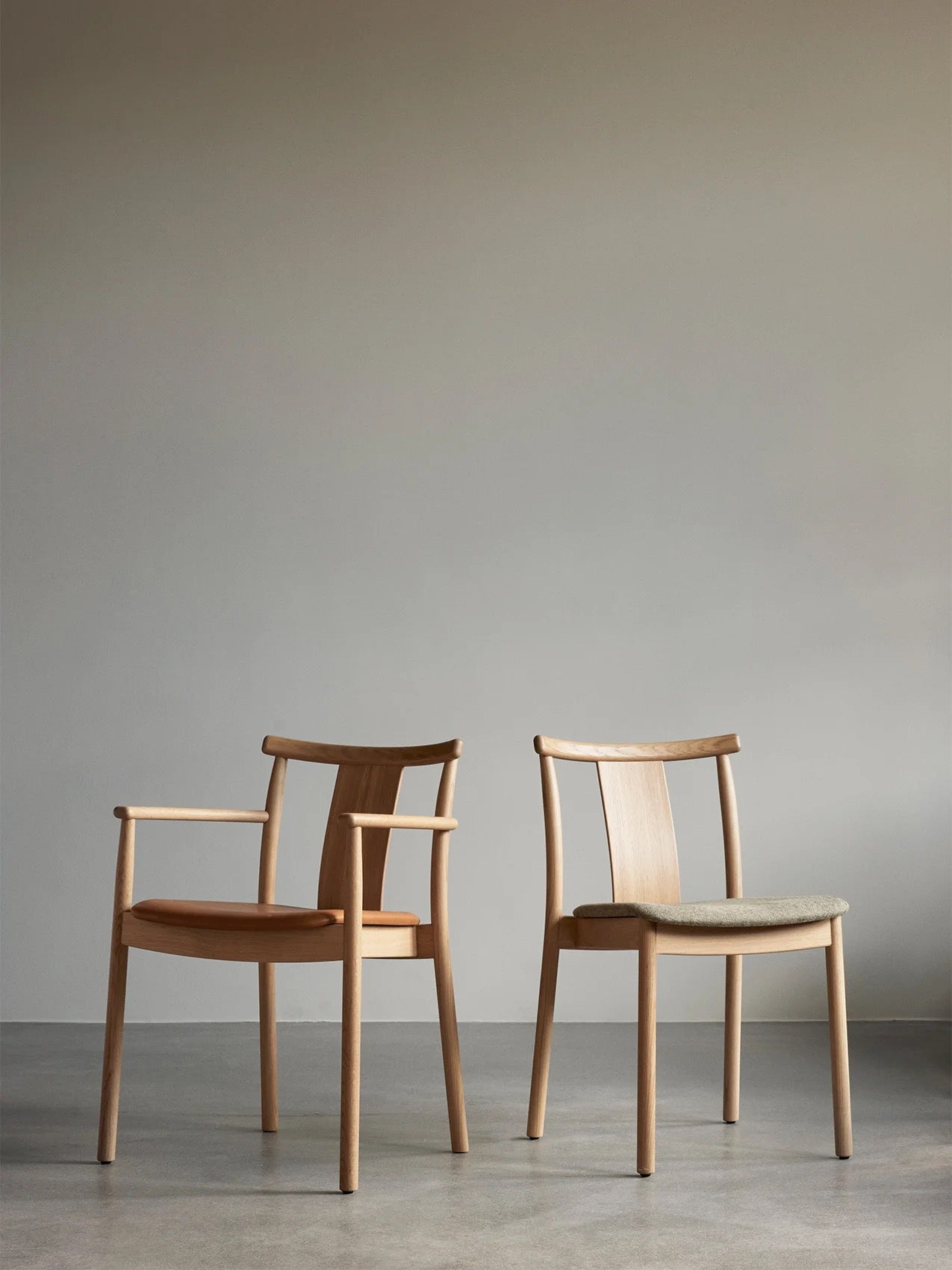 MERKUR DINING CHAIR w / ARMRESTS | On Order