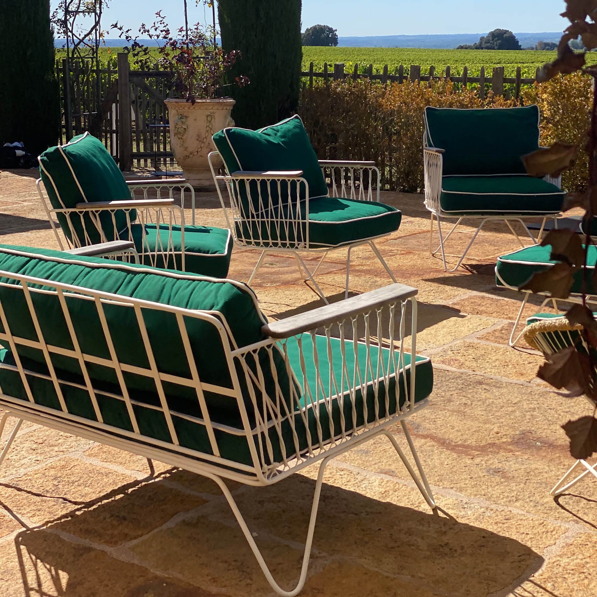 OUTDOOR CROISETTE BANQUETTE | On Order