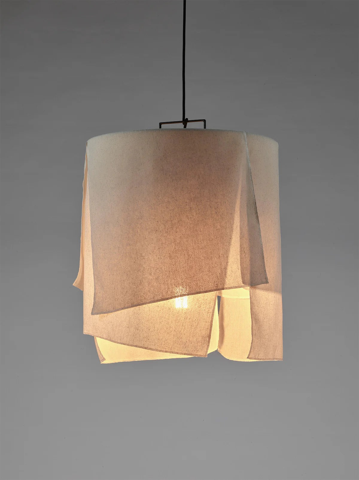 PENDANT LAMP S BLACK - BEIGE NOMAD | On Order
