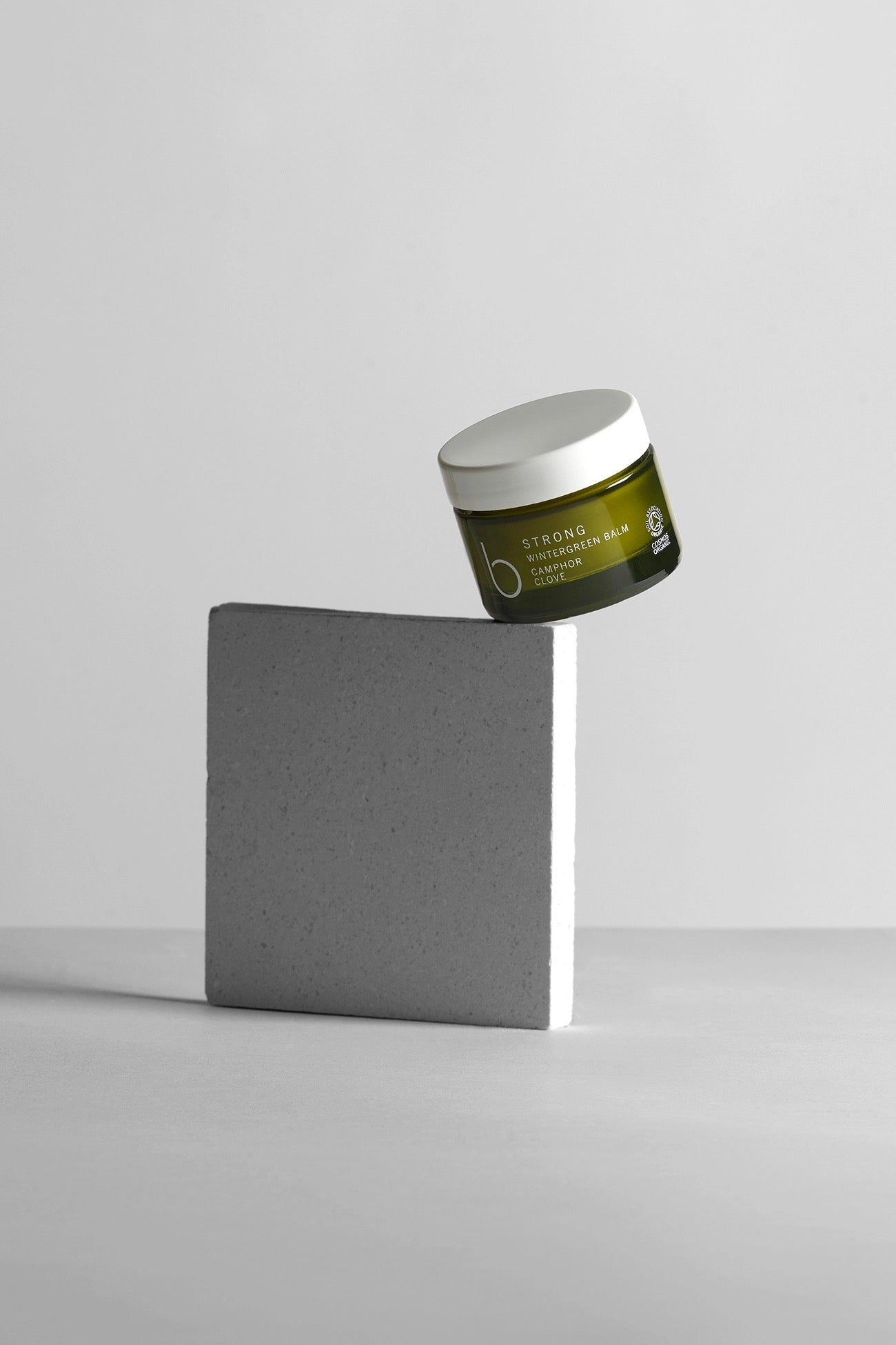 B STRONG WINTERGREEN BALM