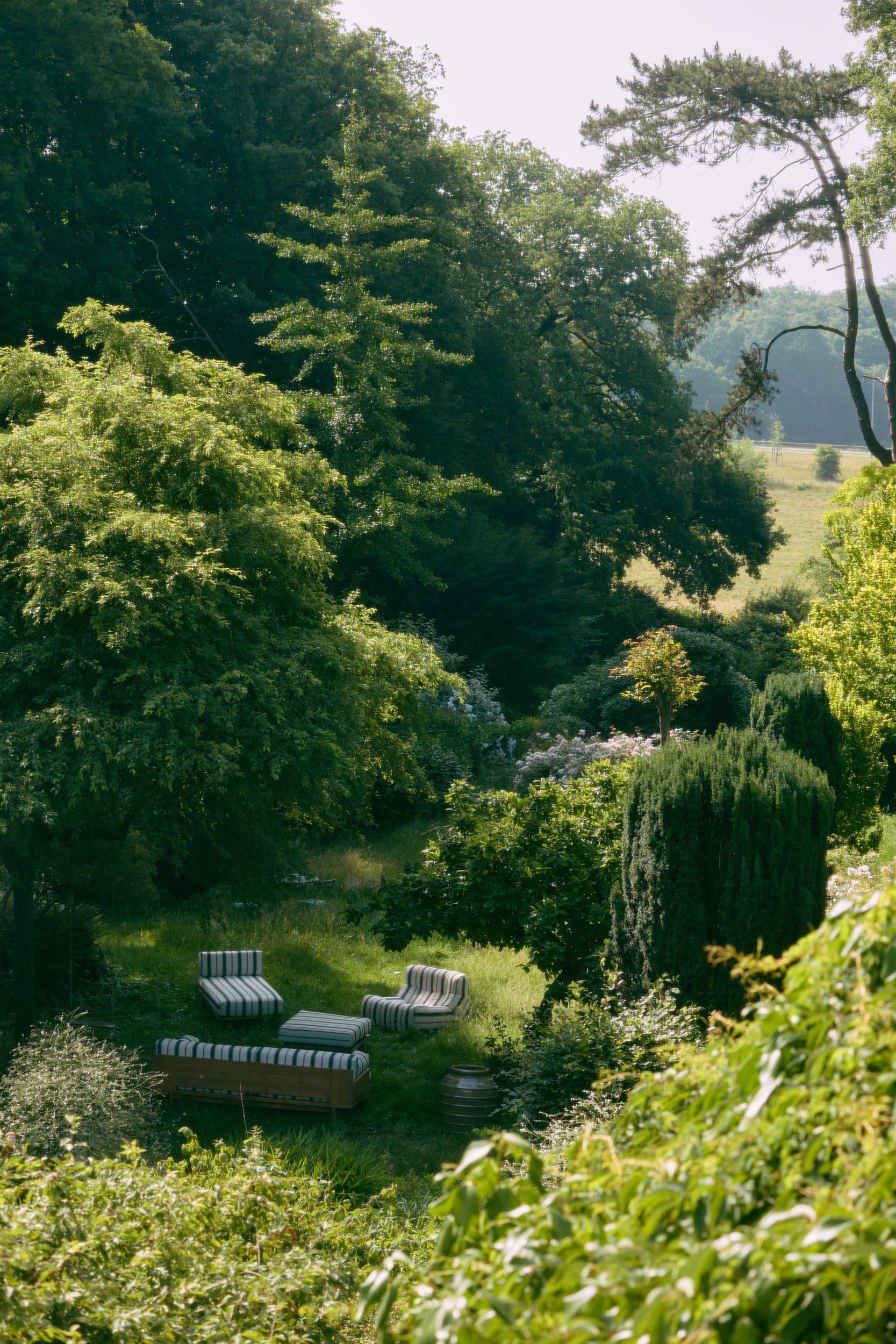 LAZY LOUNGE CHAIR OUTDOOR CHALKSTRIPE | On Order