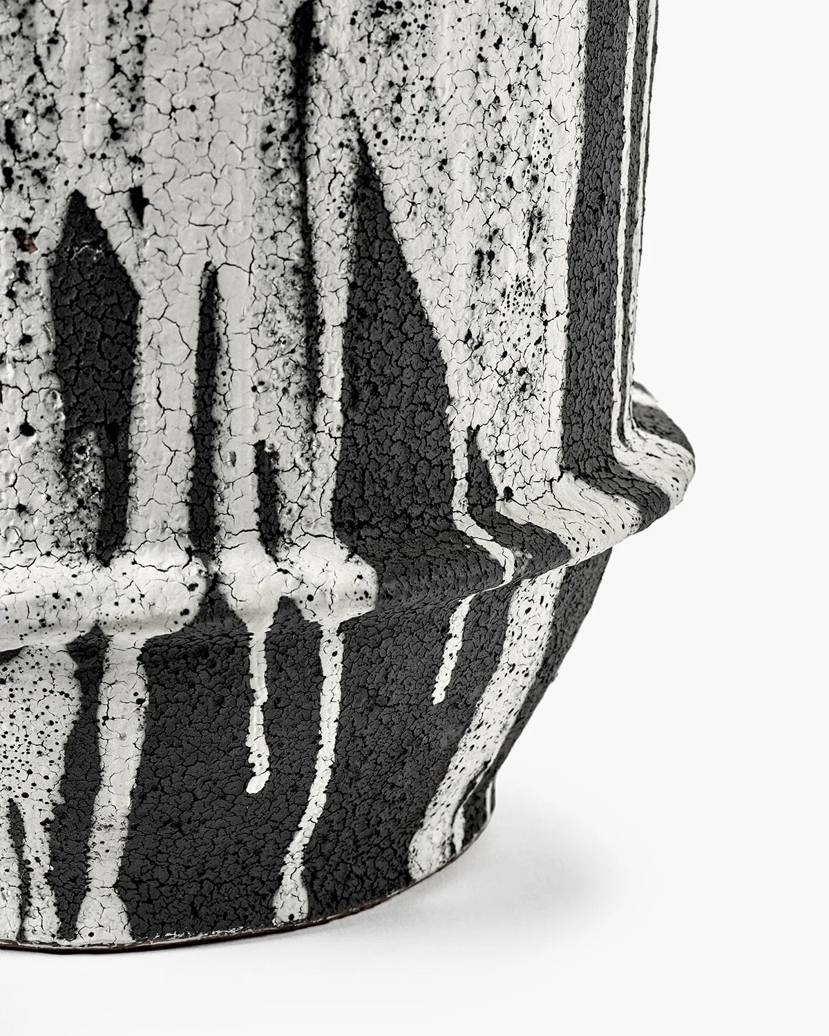 PLANTER 02 M OFF WHITE DARK BROWN