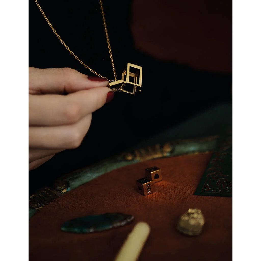 NECKLACE SACHA DICE CAGE AMULET