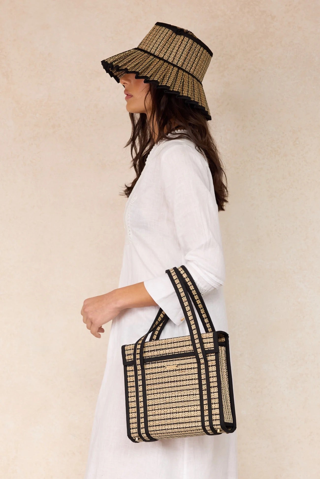 LOVERS POINT | ISLAND CAPRI HAT | MIDI