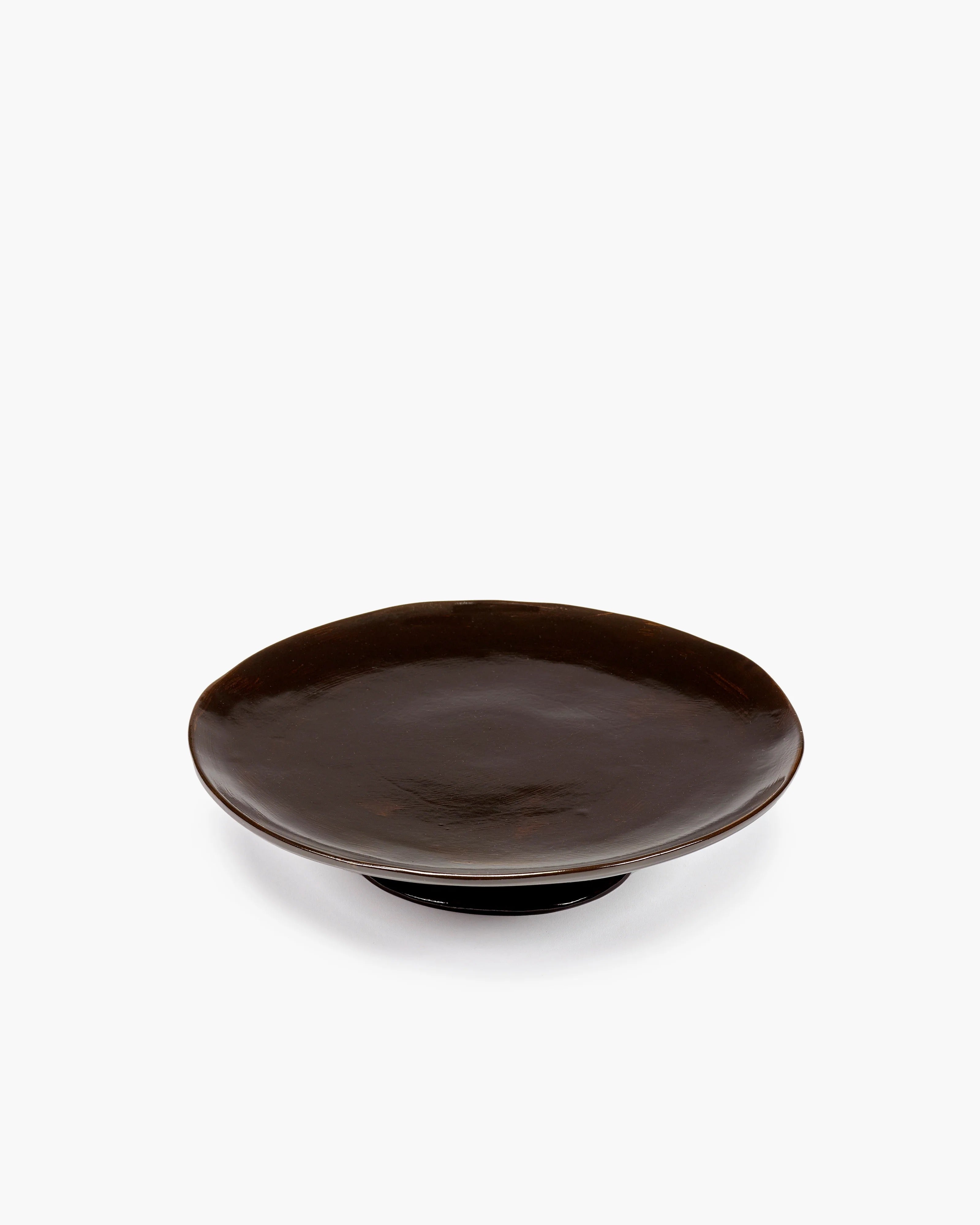 LARGE PLATE ON FOOT EBONY LA MERE