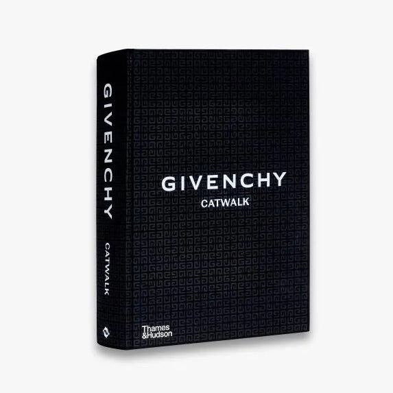 GIVENCHY CATWALK