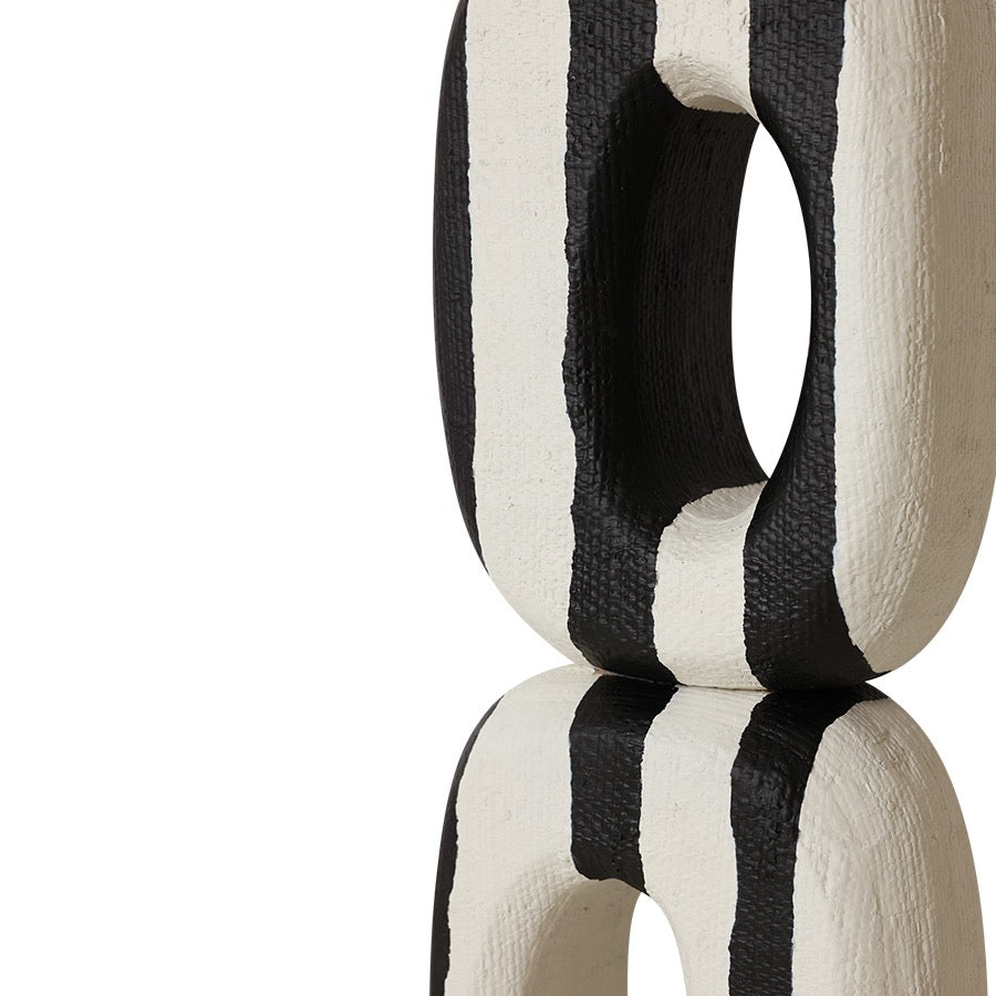 MONOCHROME ART SCULPTURE