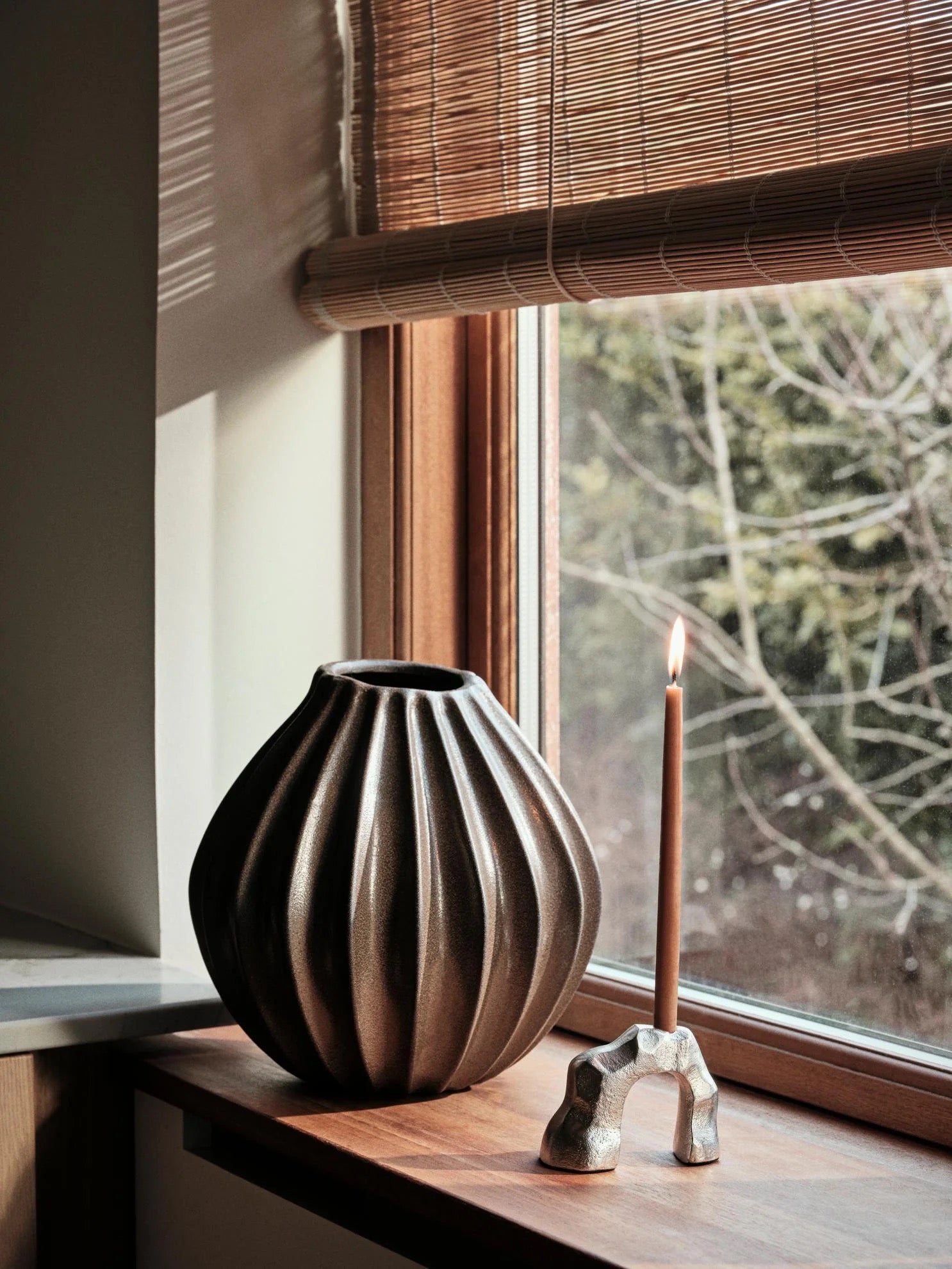 WIDE VASE L | ANTIQUE BROWN