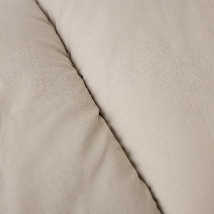 PUFFY LOBBY BENCH | On Order