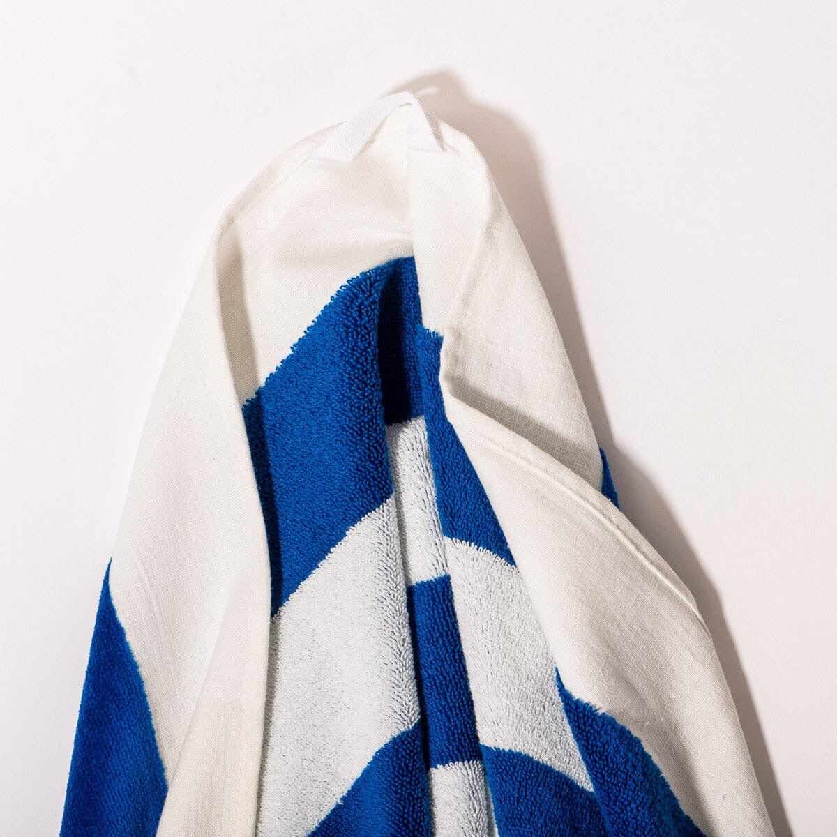 THE BEACH TOWEL - CREW MEDITERRANEAN BLUE STRIPE