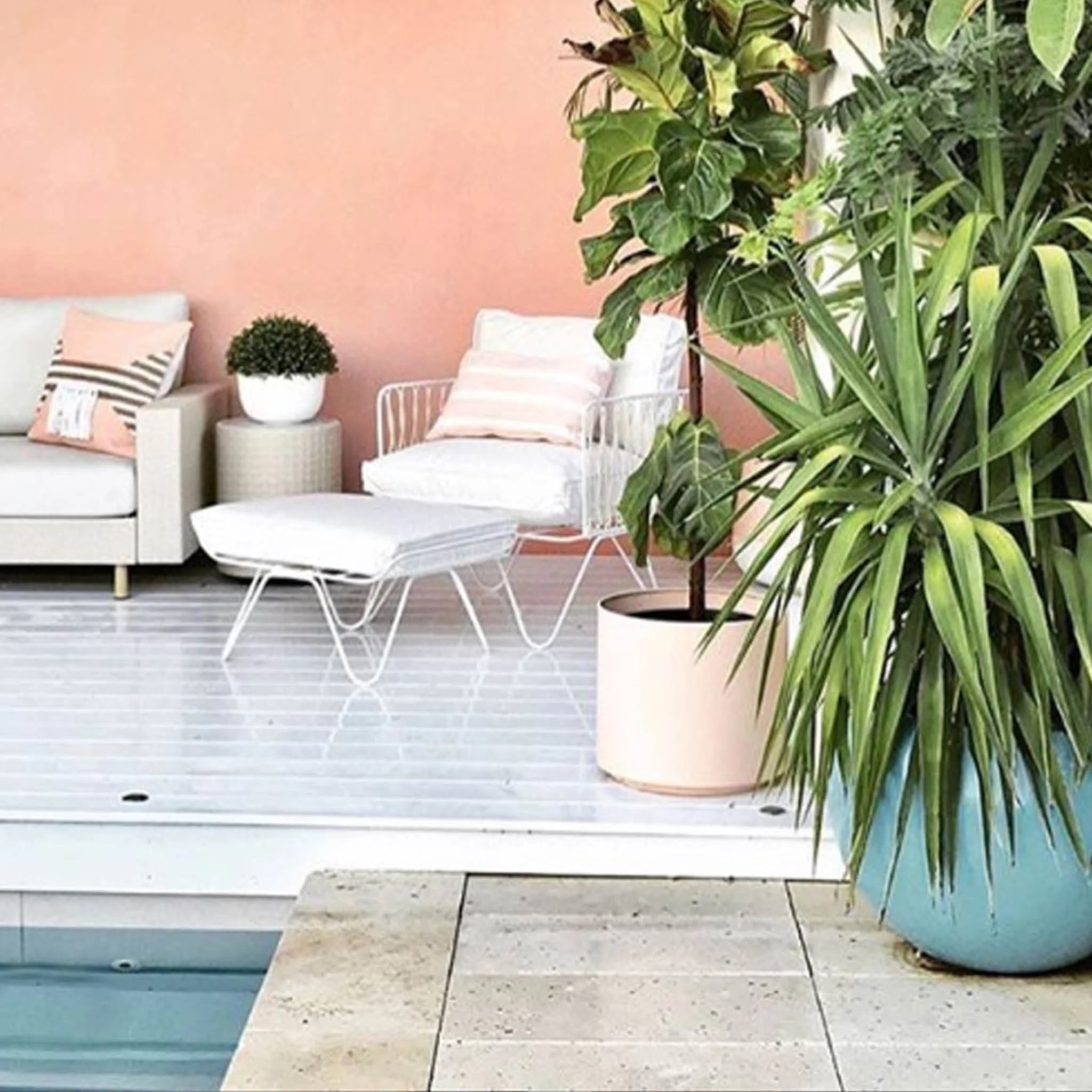 OUTDOOR CROISETTE OTTOMAN | On Order