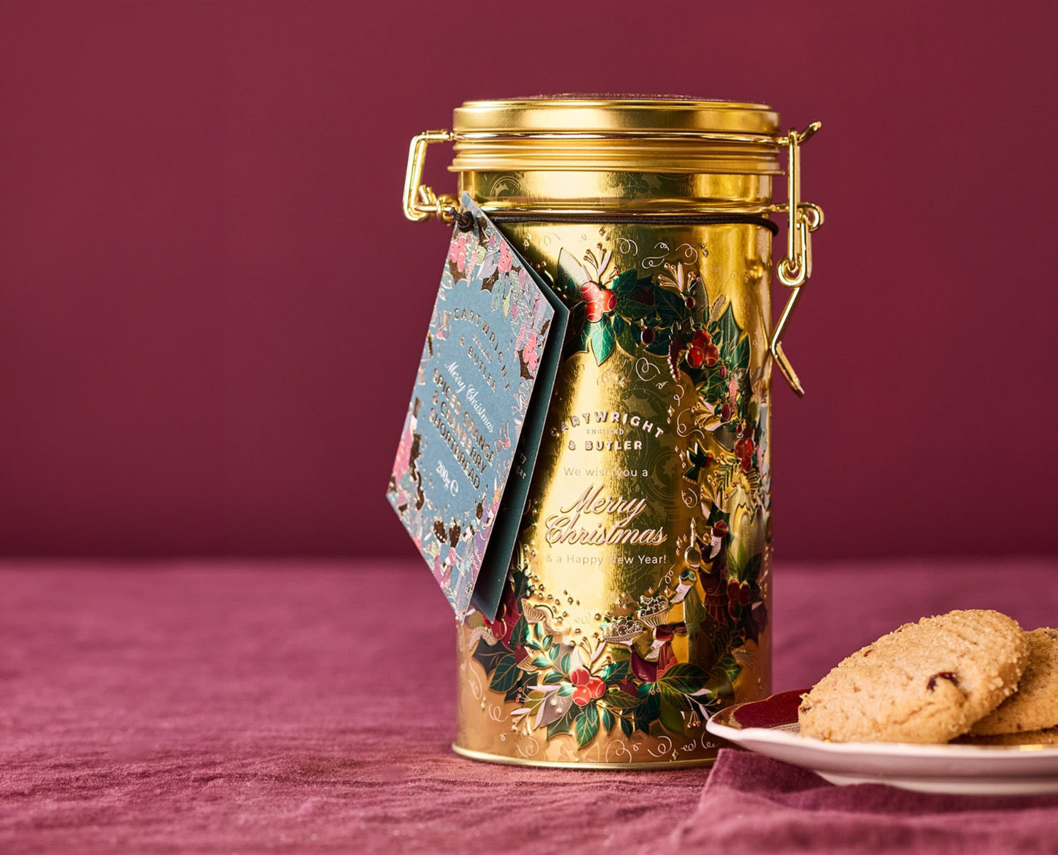 MERRY CHRISTMAS SPICED ORANGE & CRANBERRY SHORTBREADS IN TIN