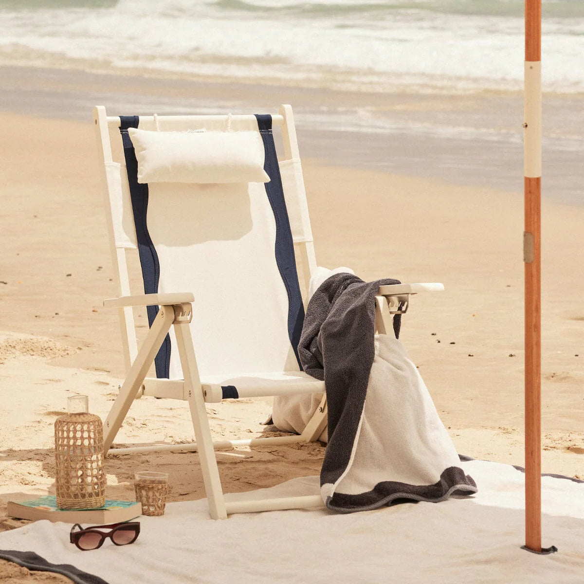 THE TOMMY CHAIR - WHITE - RIVIE WHITE