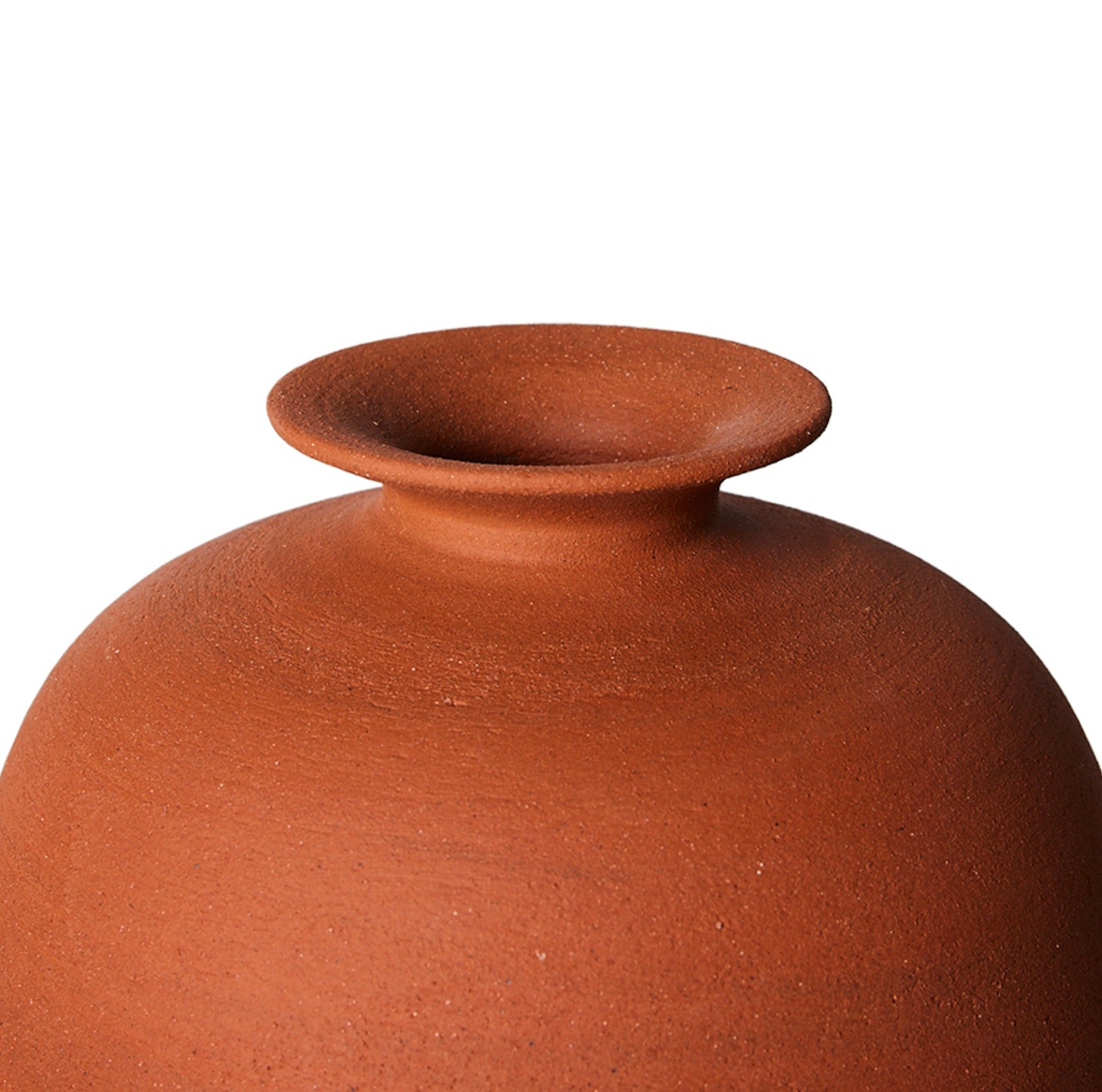 HK OBJECTS: TERRACOTTA VASE