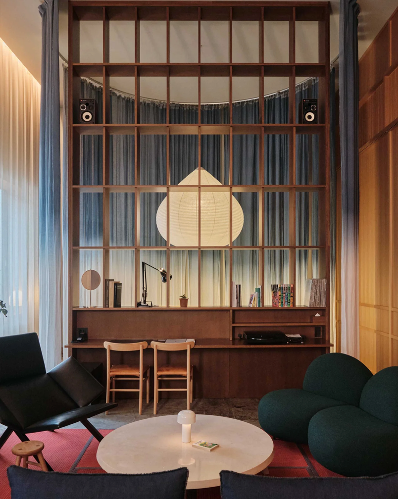 HOTELS VOL.01