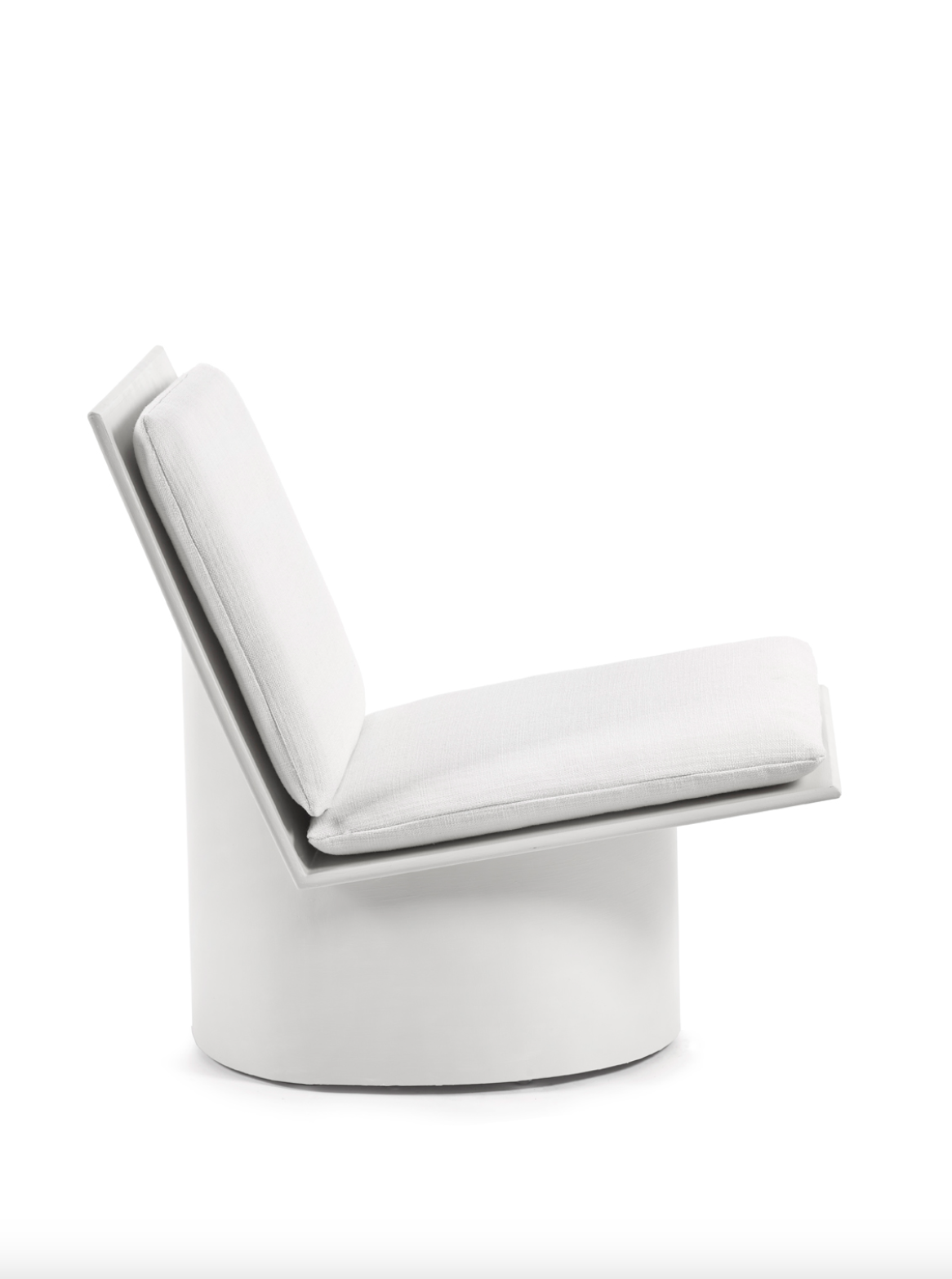 LOUNGE CHAIR VALERIE | On Order