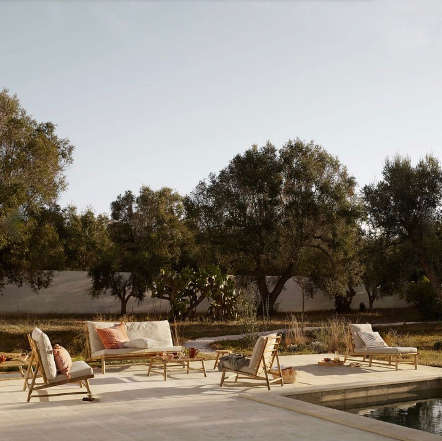 BAMBOO LOUNGE CHAIR100