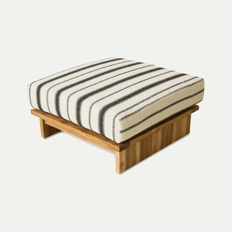 OUTDOOR HOCKER TEAK | On Order