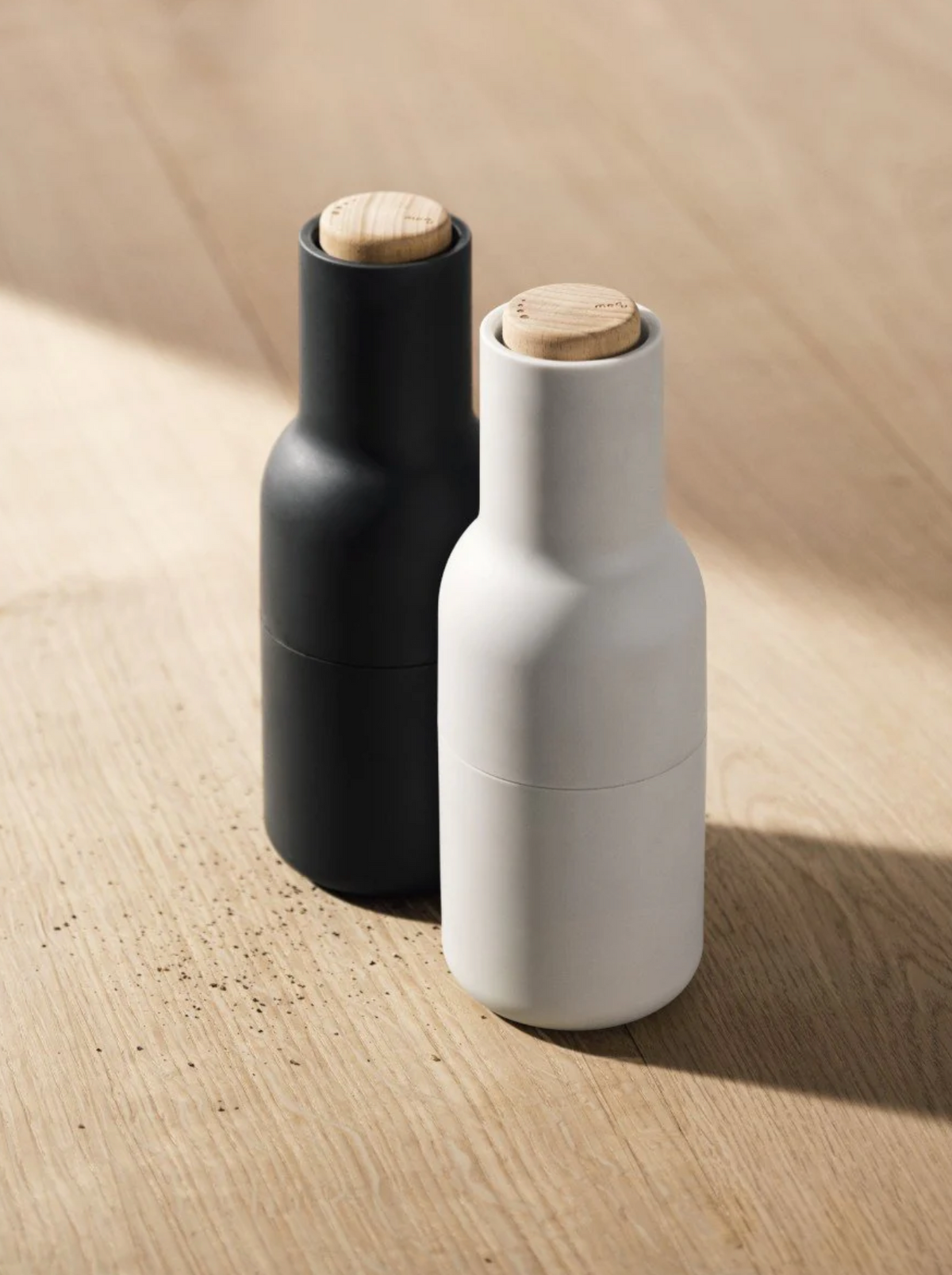 BOTTLE GRINDERS L SET OF 2 | ASH / CARBON