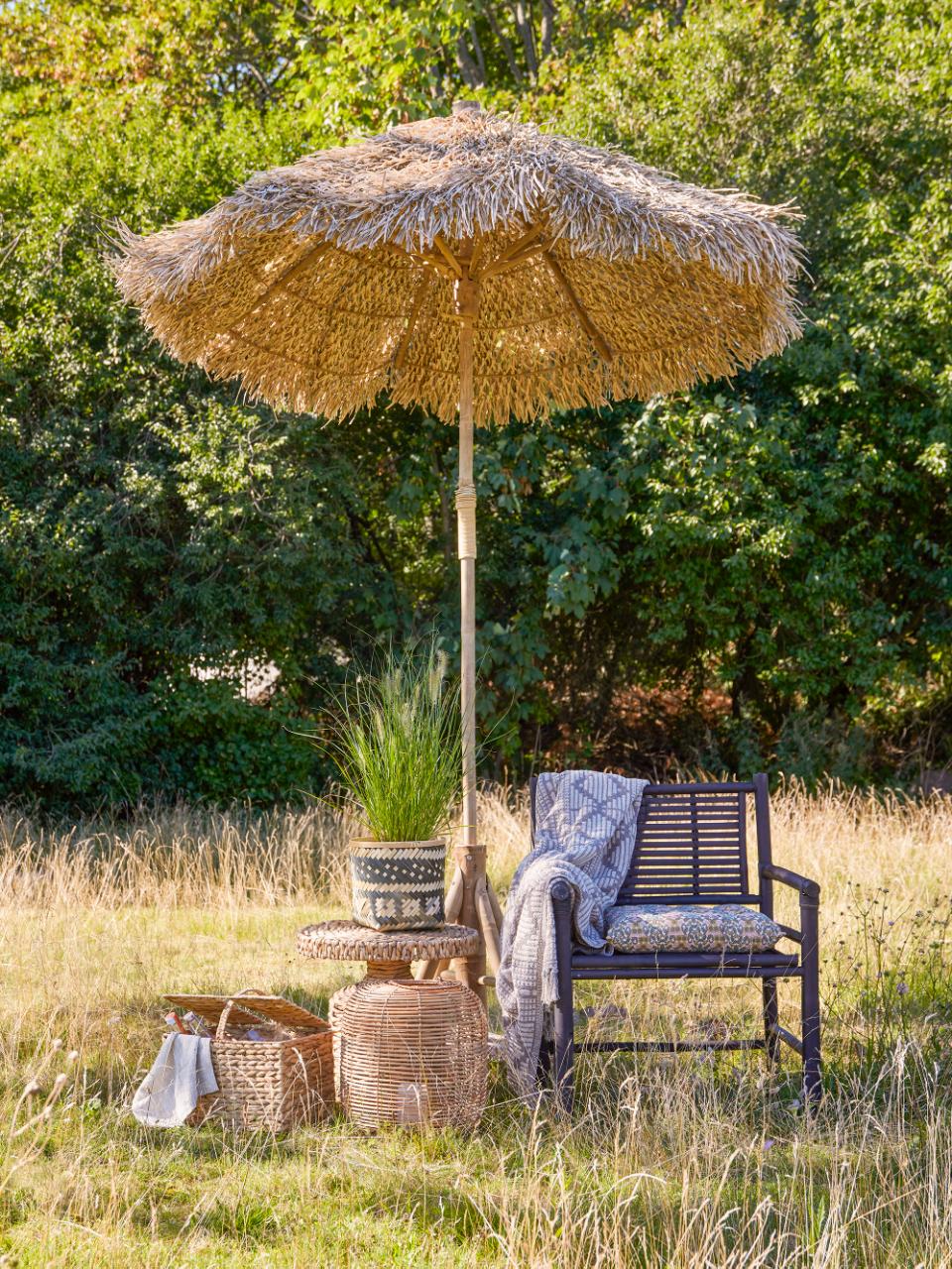 NEI LANTERN W/GLASS, NATURE RATTAN