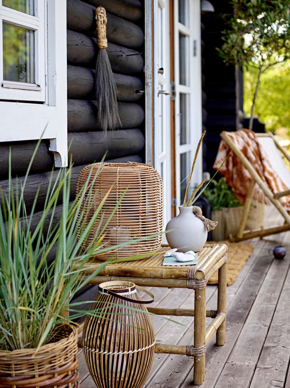 NEI LANTERN W/GLASS, NATURE RATTAN