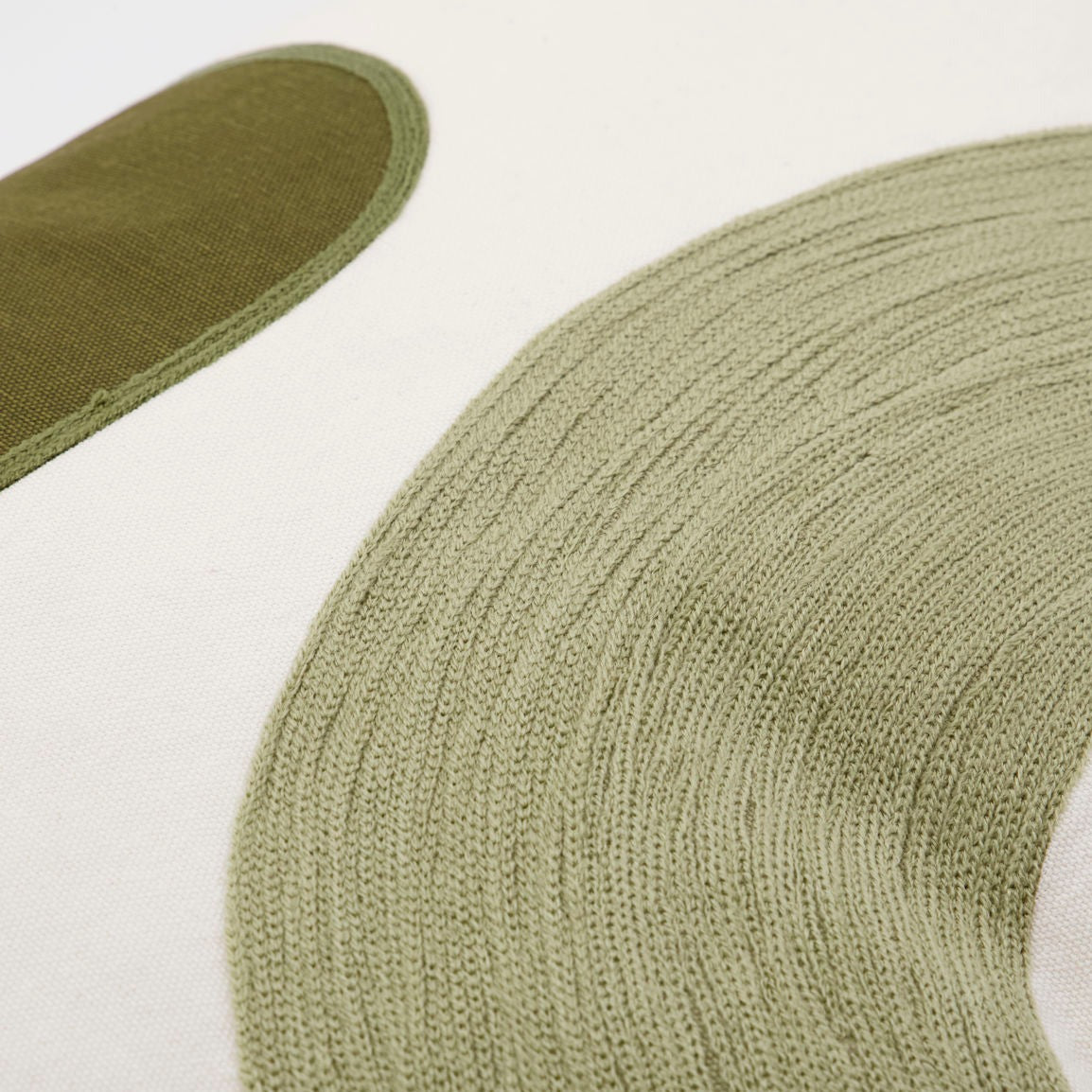 CUSHION CURVE|SAND