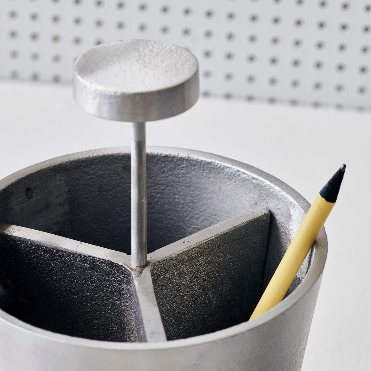 STORAGE MONO - BRUSHED SILVER