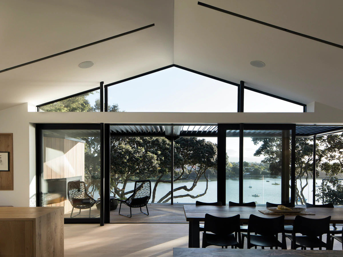 LIVING BY THE SEA