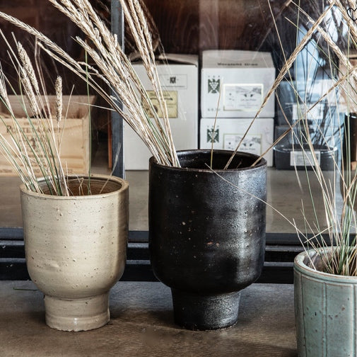 PLANTER, ARTIST, DARK BROWN