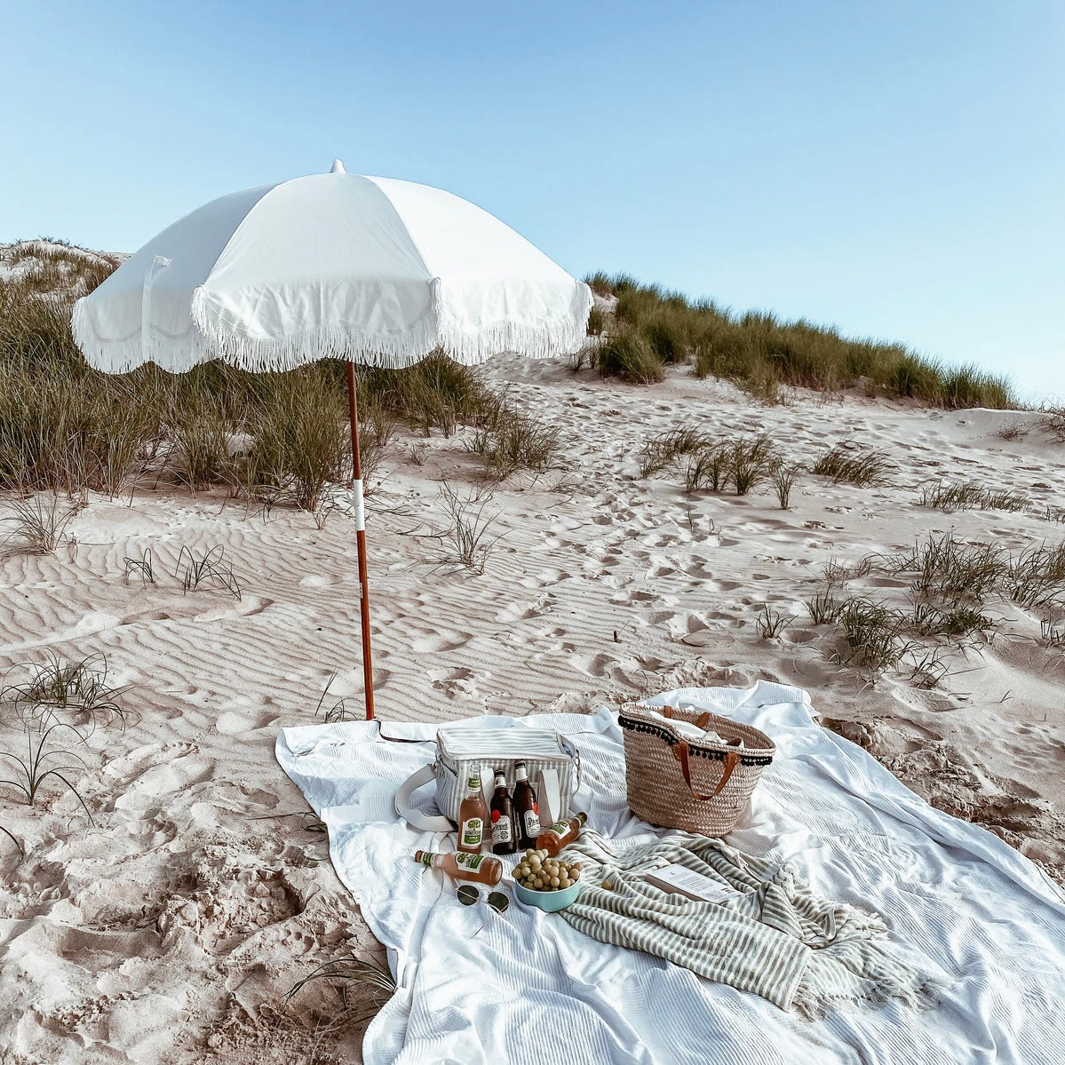 HOLIDAY BEACH UMBRELLA - ANTIQUE WHITE | On Order