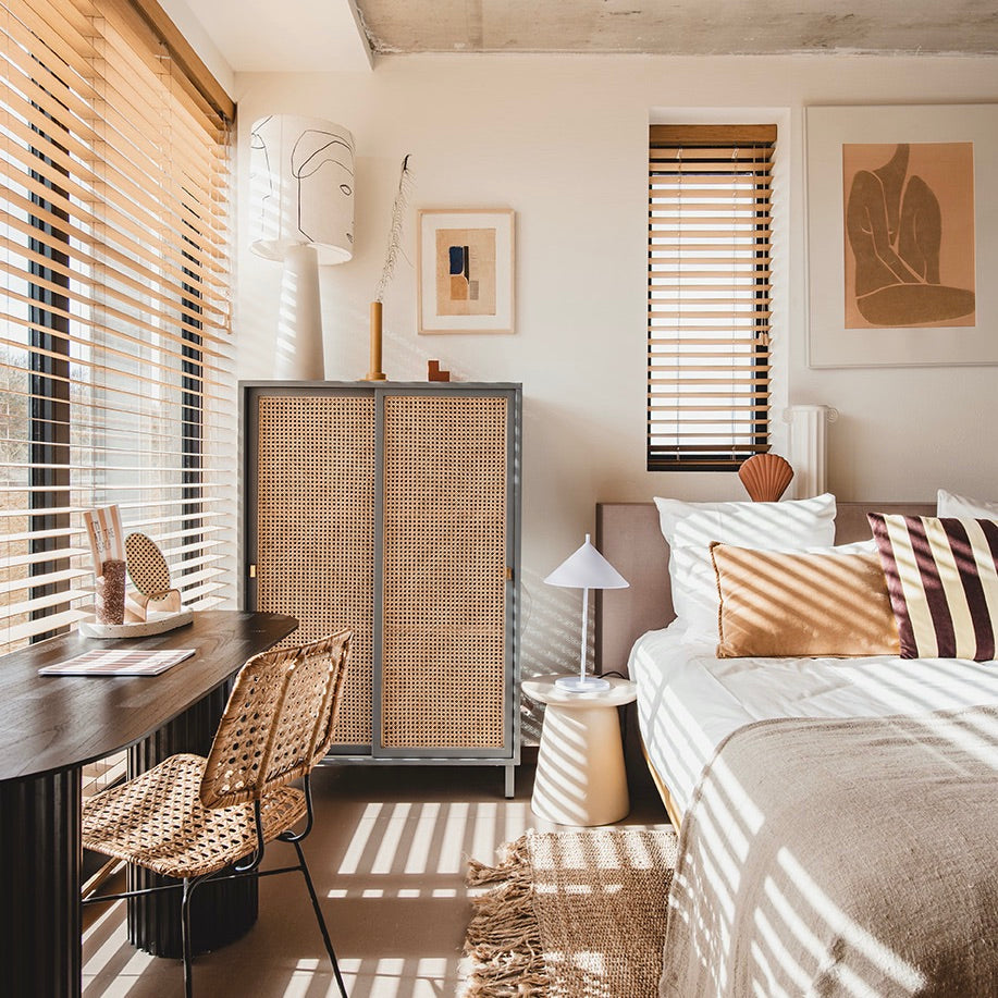 EARTHENWARE SIDE TABLE - M