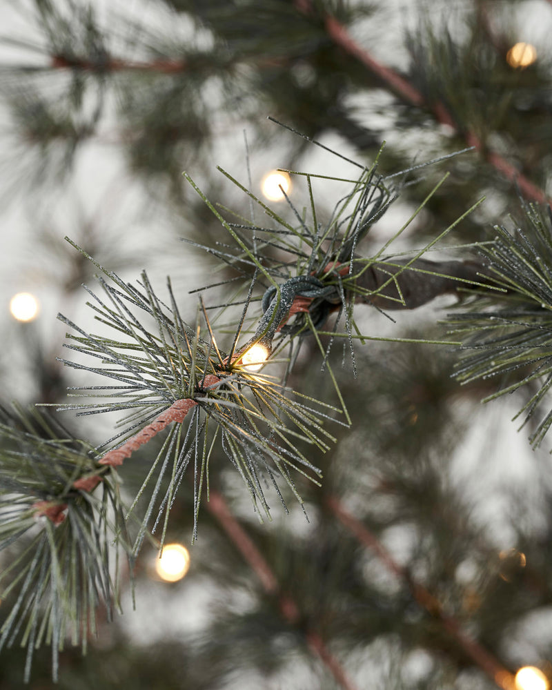 CHRISTMAS TREE W. LED, PIN, NATURE