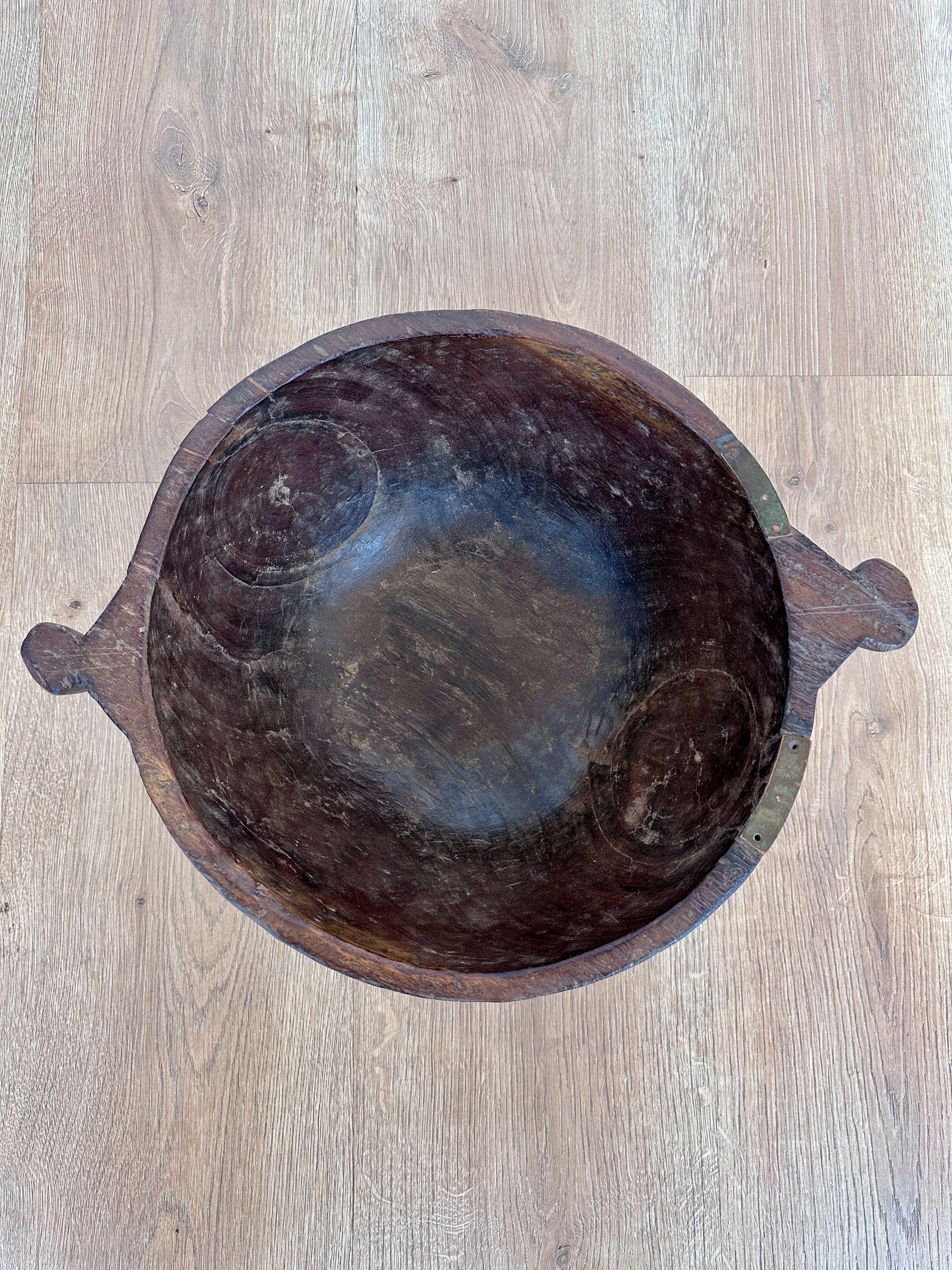 DARK WOODEN CONTAINER WITH HANDLES