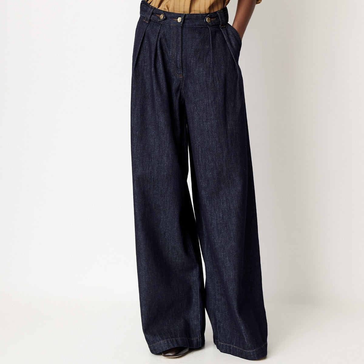 PANTS | DIEVO