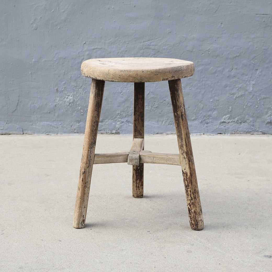 ROUND ELM STOOL