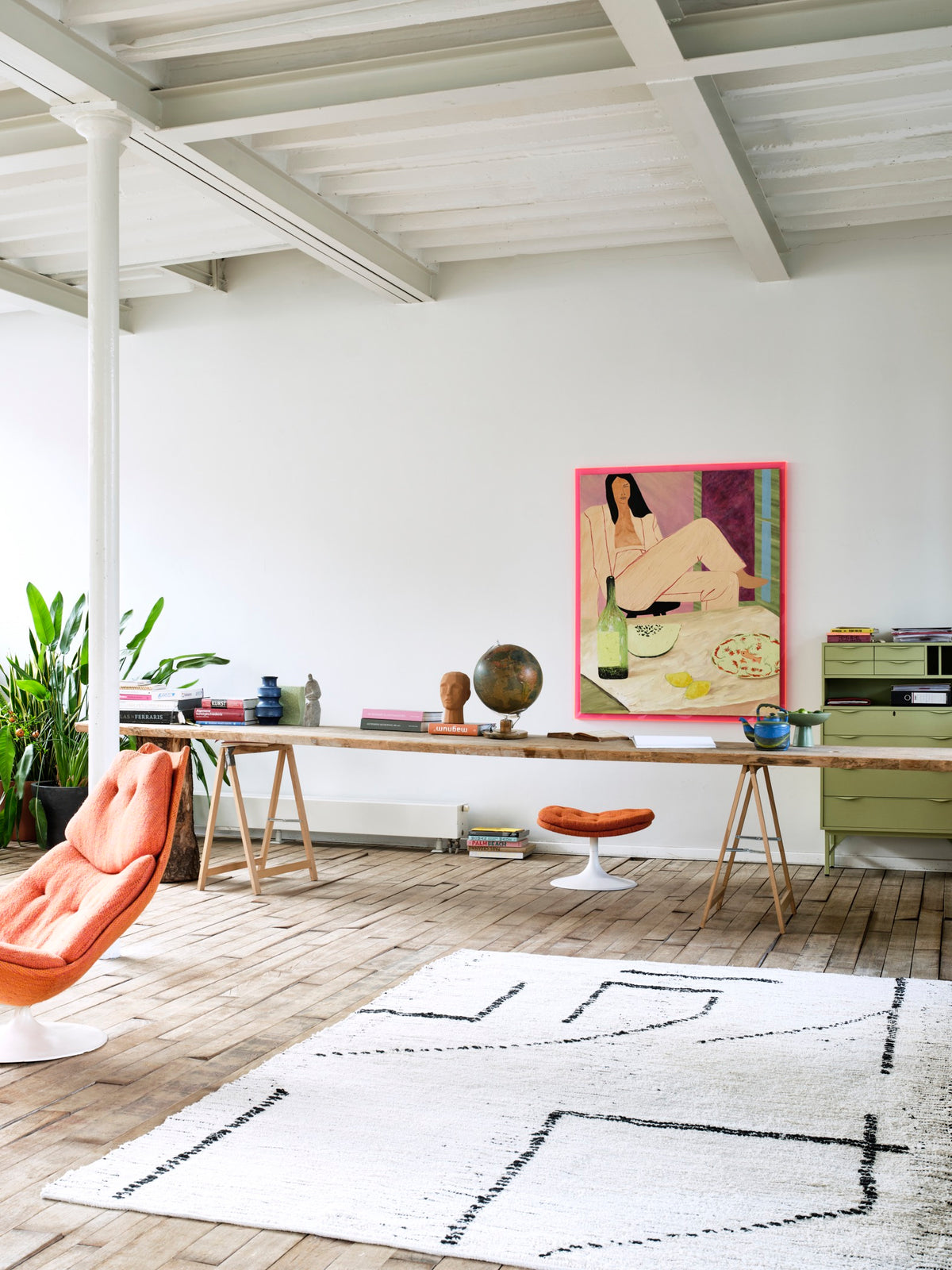 HAND WOVEN COTTON RUG