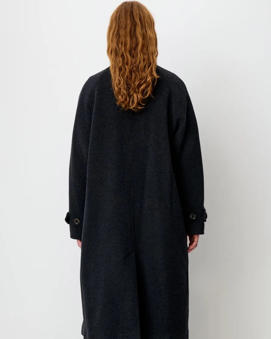 COAT | BLEECKETT
