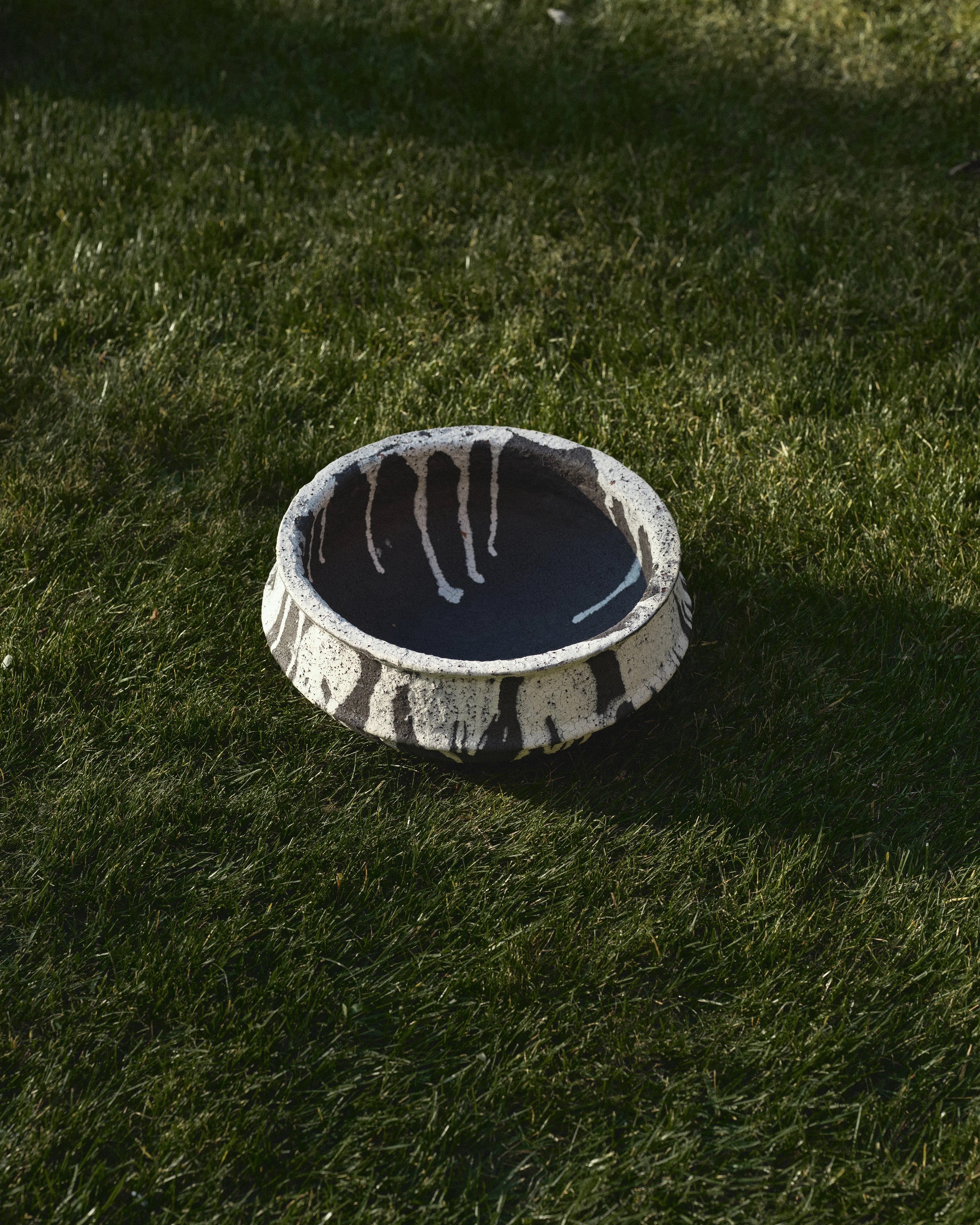 PLANTER BOWL 02 S OFF WHITE DARK BROWN