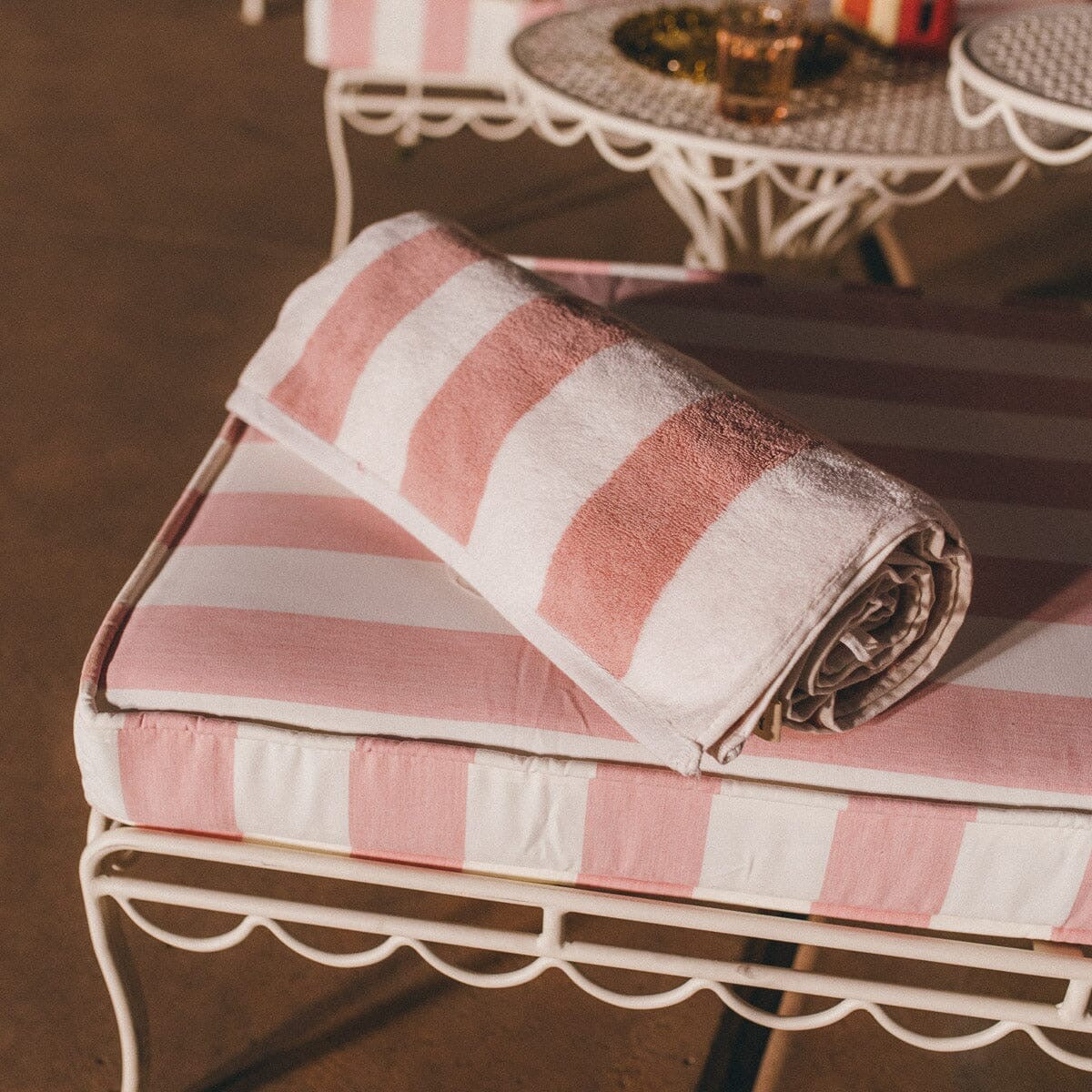 THE BEACH TOWEL - CREW PINK STRIPE