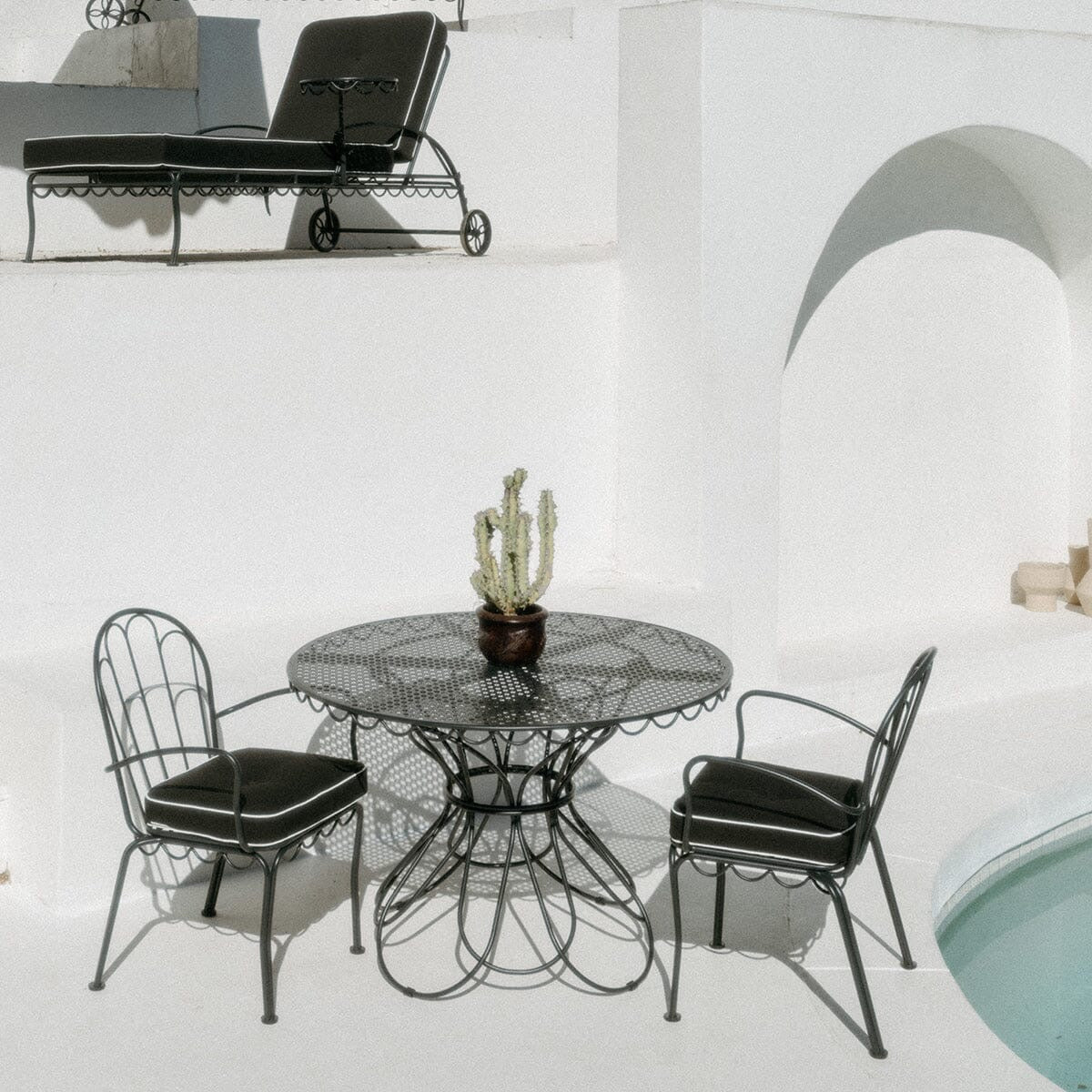THE AL FRESCO DINING TABLE | VINTAGE BLACK FRAME  | On Order